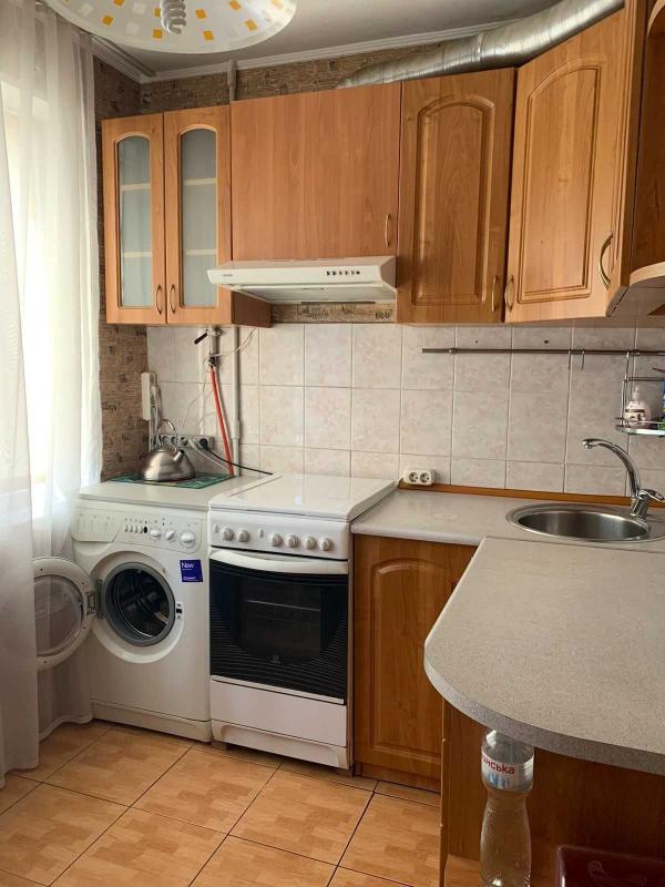 Sale 3 bedroom-(s) apartment 62 sq. m., Bakynska Street 37