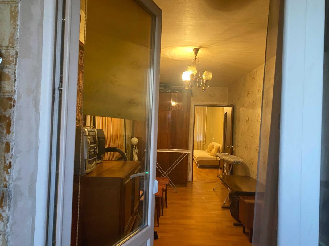 Sale 3 bedroom-(s) apartment 62 sq. m., Bakynska Street 37