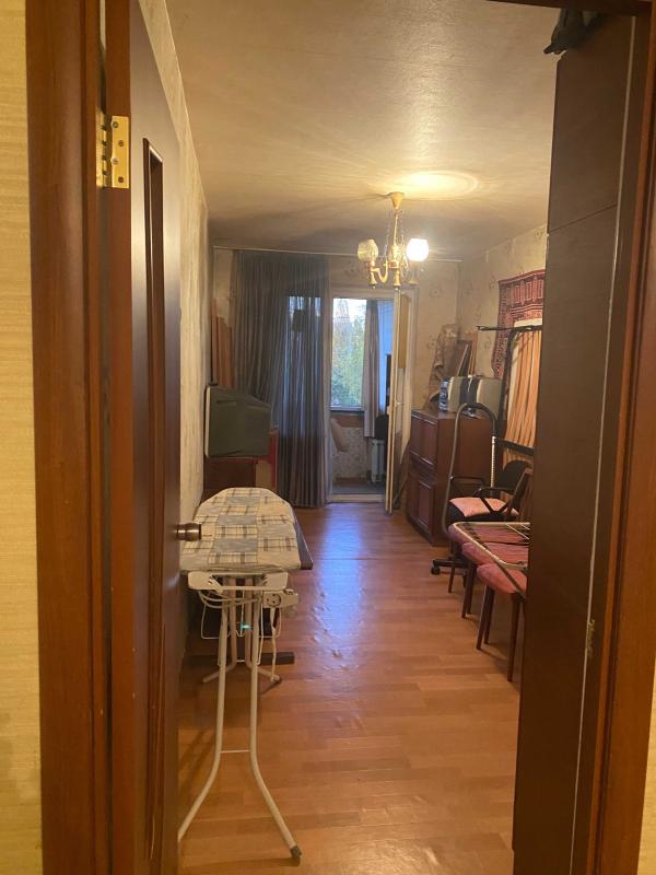 Sale 3 bedroom-(s) apartment 62 sq. m., Bakynska Street 37