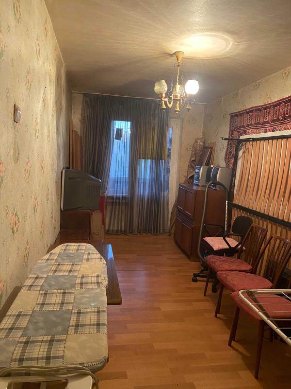 Sale 3 bedroom-(s) apartment 62 sq. m., Bakynska Street 37