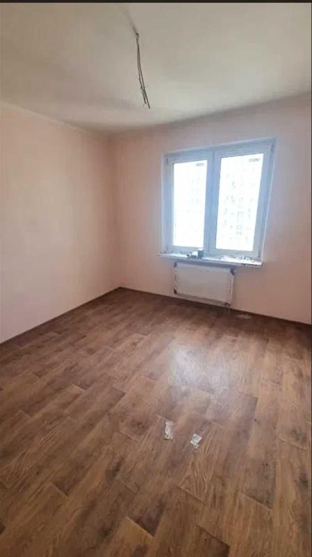 Продаж 2 кімнатної квартири 72 кв. м, Ревуцького вул. 54