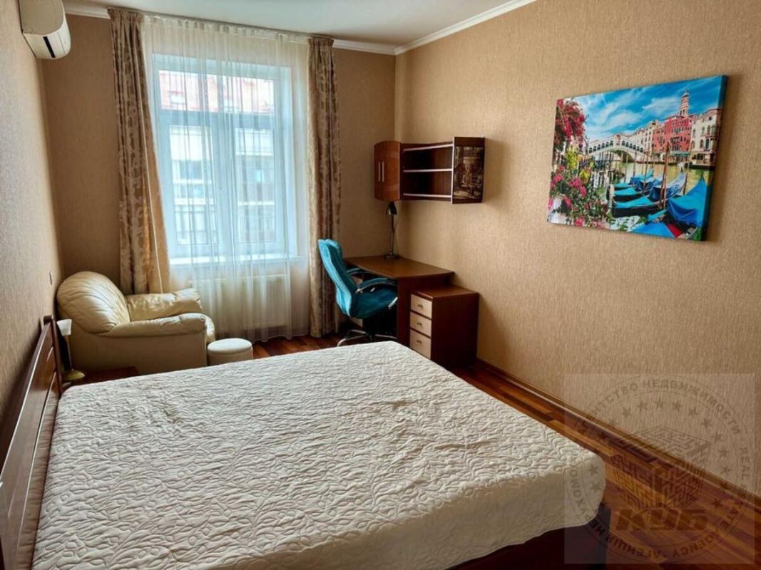 Sale 2 bedroom-(s) apartment 77.8 sq. m., Shchekavytska Street 30/39