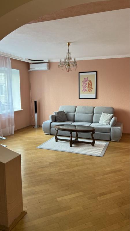 Long term rent 3 bedroom-(s) apartment Mykhaila Kotelnykova Street 37а