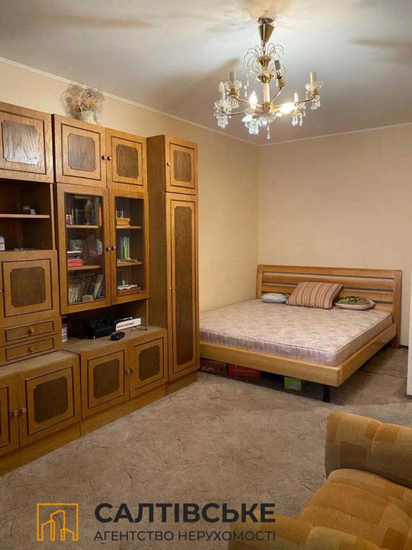 Sale 1 bedroom-(s) apartment 38 sq. m., Druzhby Narodiv Street 240