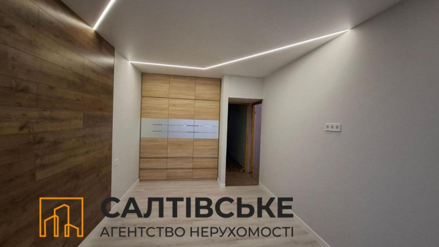 Продаж 3 кімнатної квартири 65 кв. м, Академіка Павлова вул. 146