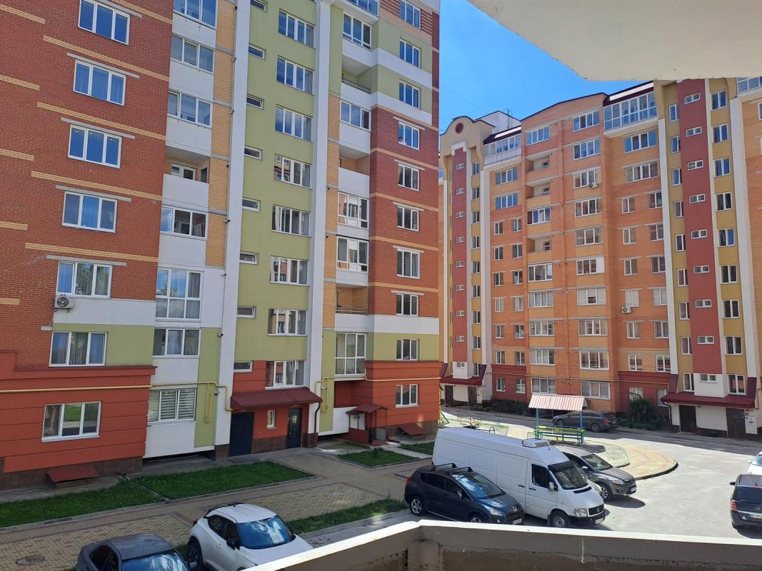 Sale 3 bedroom-(s) apartment 77.5 sq. m., Troleibusna Street 10