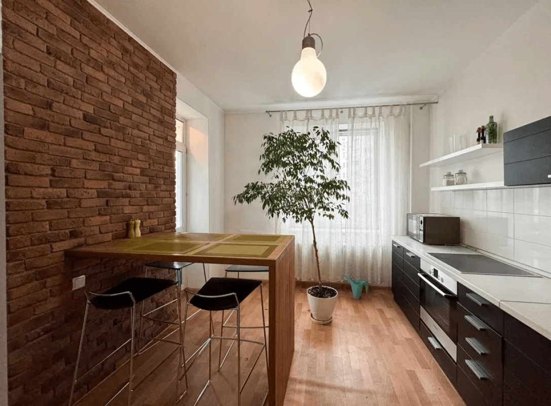 Sale 3 bedroom-(s) apartment 95 sq. m., Mykoly Bazhana Avenue 16