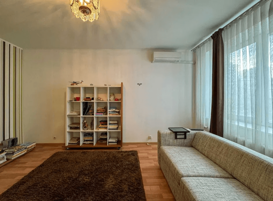 Sale 3 bedroom-(s) apartment 95 sq. m., Mykoly Bazhana Avenue 16