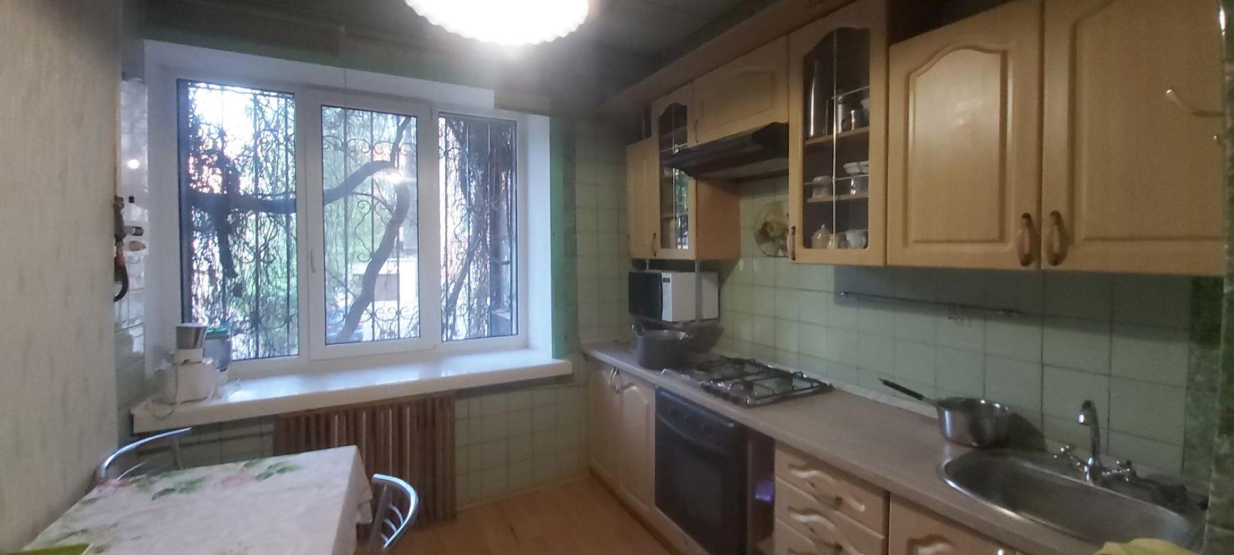 Long term rent 3 bedroom-(s) apartment Sumska Street 100