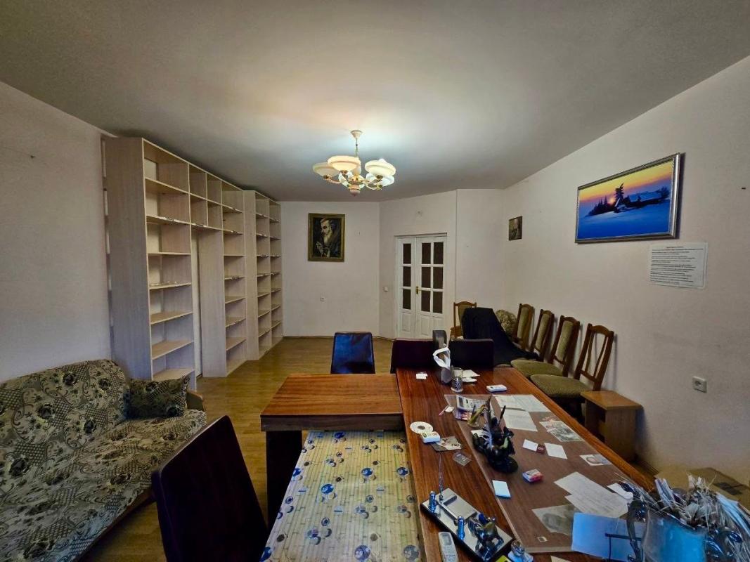 Продаж 4 кімнатної квартири 129 кв. м, Миколи Бажана просп. 14