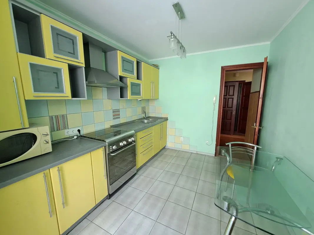 Apartment for rent - Berezhanska Street 14