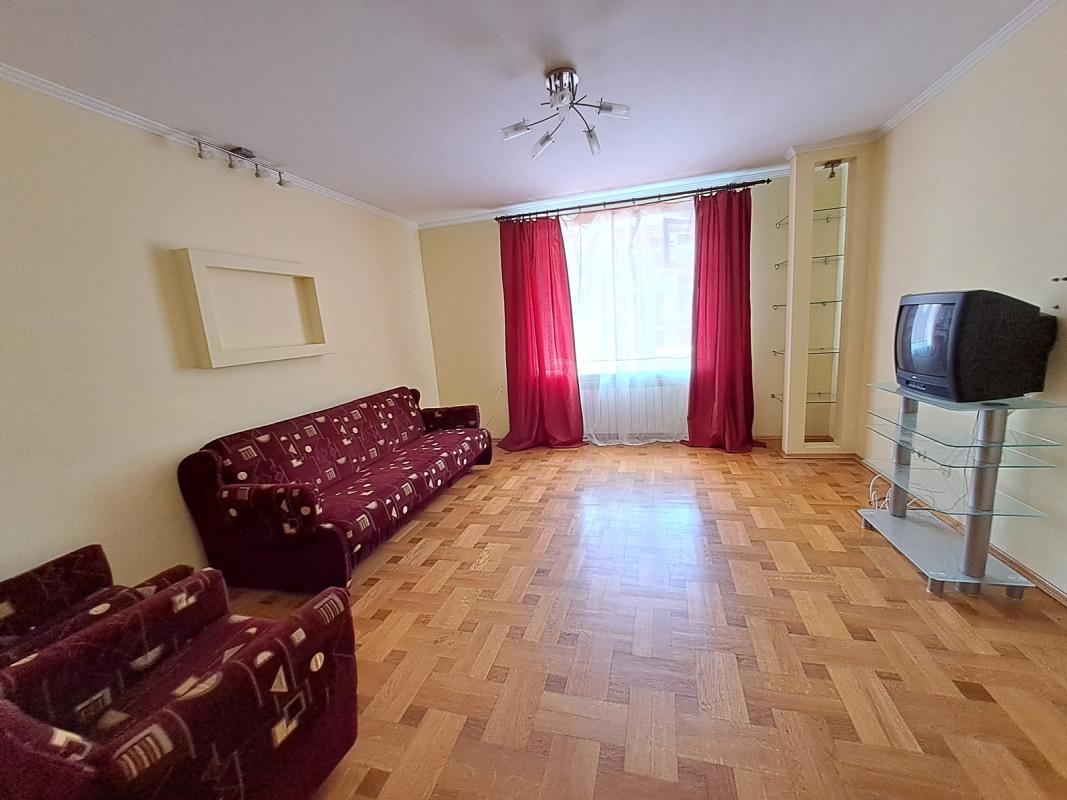 Long term rent 2 bedroom-(s) apartment Berezhanska Street 14