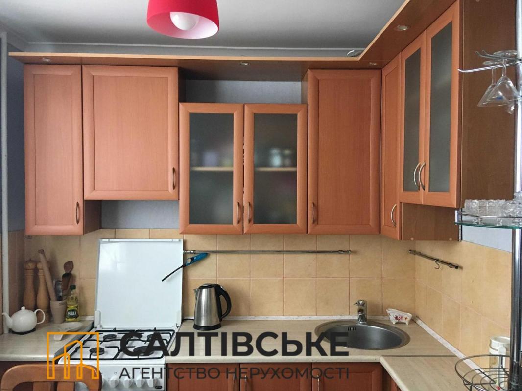 Продаж 1 кімнатної квартири 35 кв. м, Героїв Праці вул. 28б