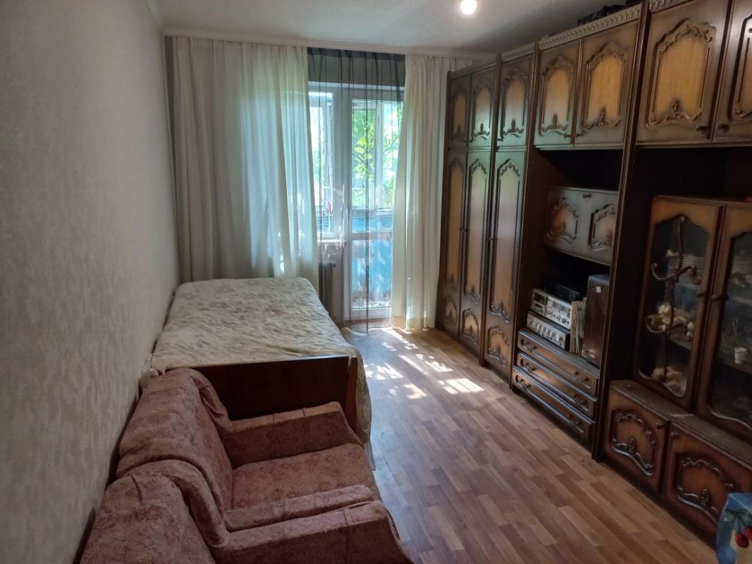 Продажа 2 комнатной квартиры 44 кв. м, Владислава Зубенко ул. (Тимуровцев) 76