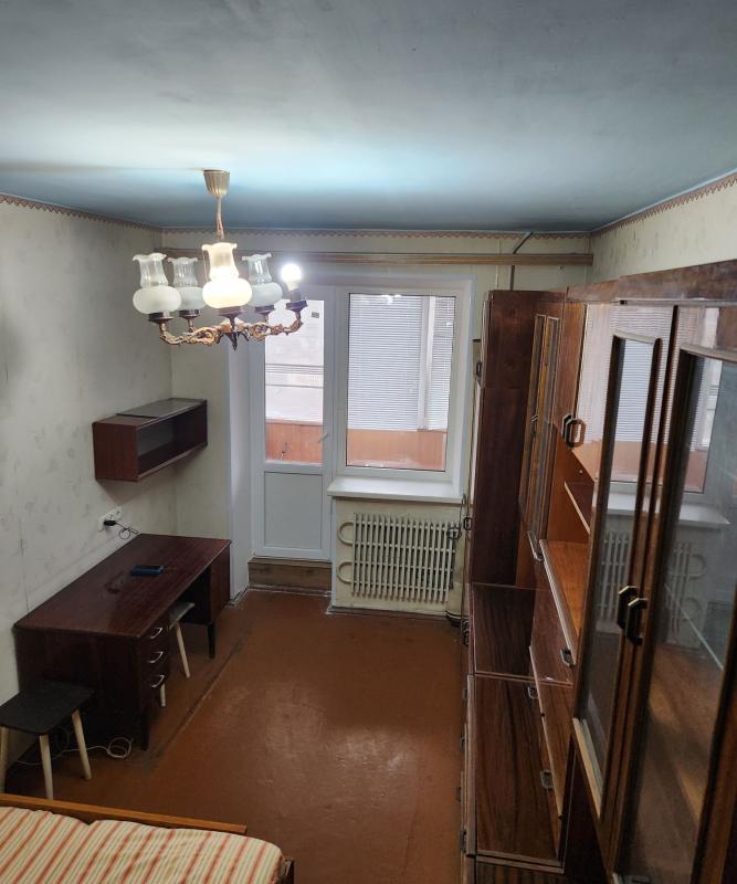 Long term rent 3 bedroom-(s) apartment Slavyanska Street 6