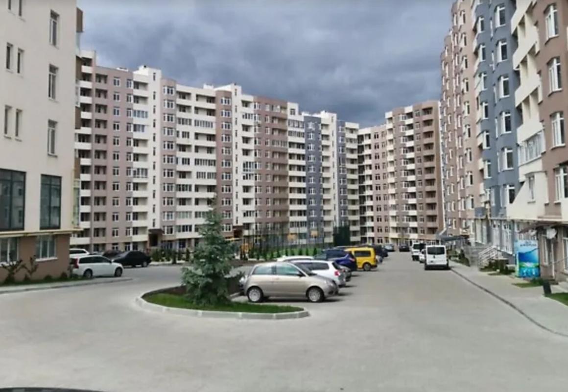 Продажа 3 комнатной квартиры 75 кв. м, Киевская ул. 12