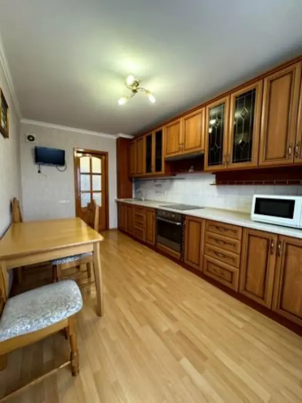 Apartment for rent - Zvirinetska Street 61а