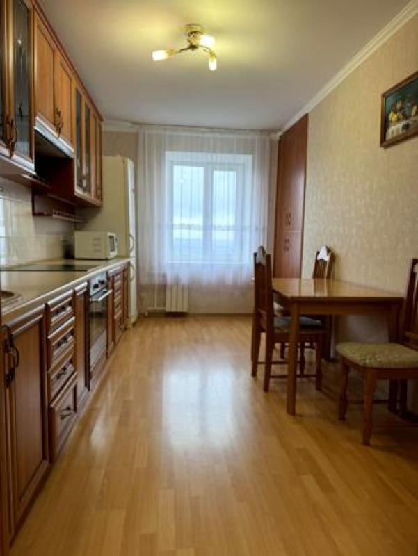 Long term rent 3 bedroom-(s) apartment Zvirinetska Street 61а