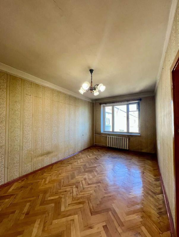 Продаж 3 кімнатної квартири 59 кв. м, Соборності просп. (Возз’єднання) 7