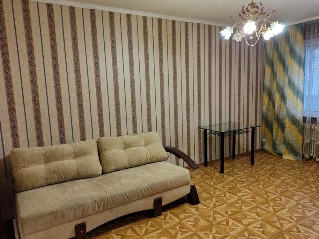 Long term rent 2 bedroom-(s) apartment Oleksiyivska Street 30