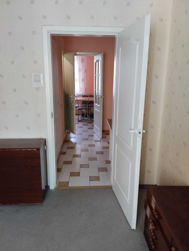 Sale 3 bedroom-(s) apartment 73 sq. m., Revutskoho Street 18