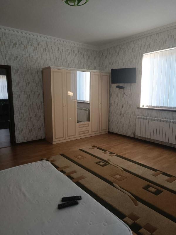 Long term rent 1 bedroom-(s) apartment Oleksiyivska Street 5