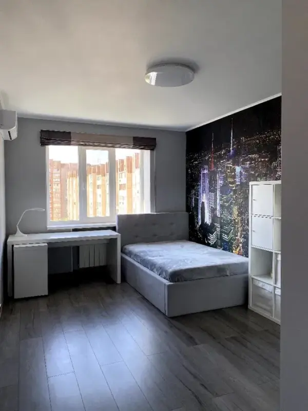 Long term rent 3 bedroom-(s) apartment Holosiivskyi Avenue (40-richchia Zhovtnia Avenue) 15б