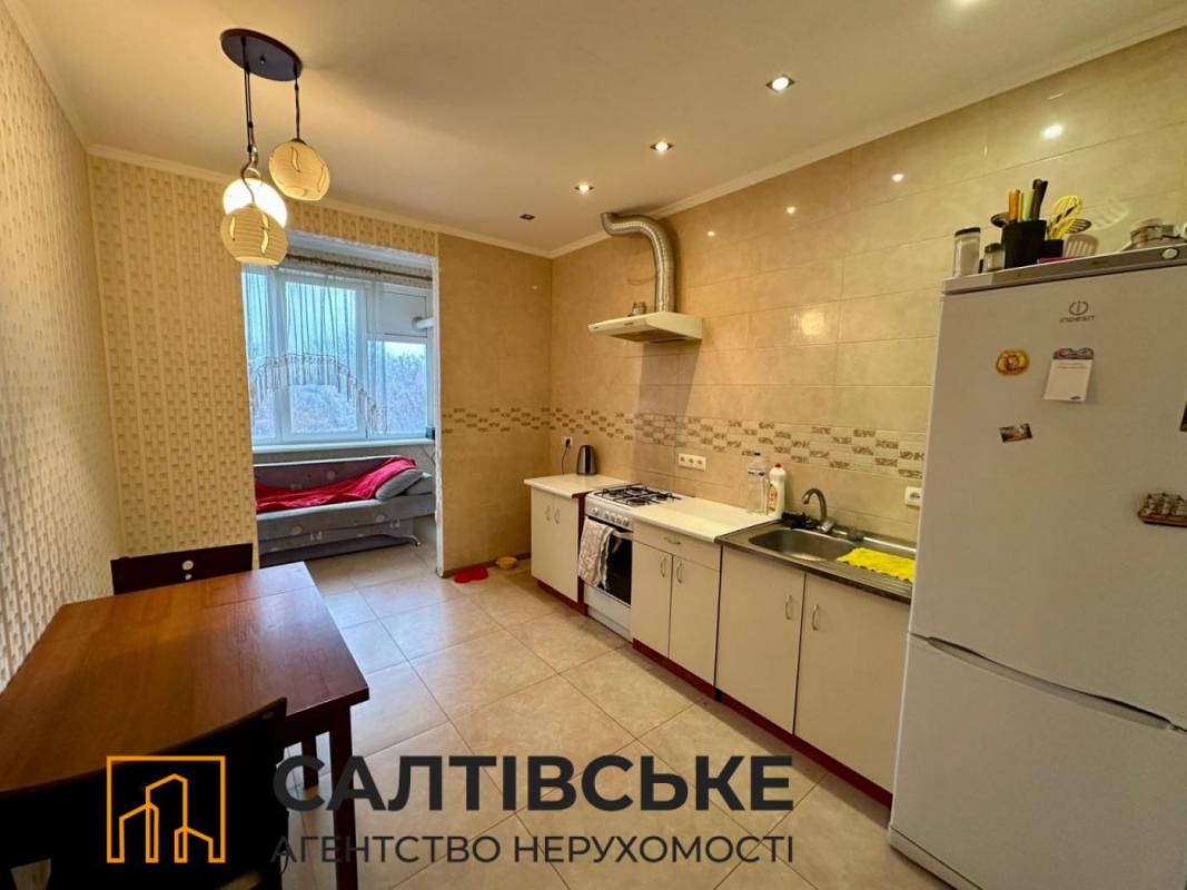 Продаж 2 кімнатної квартири 64 кв. м, Новоолександрівська вул. 54а к6