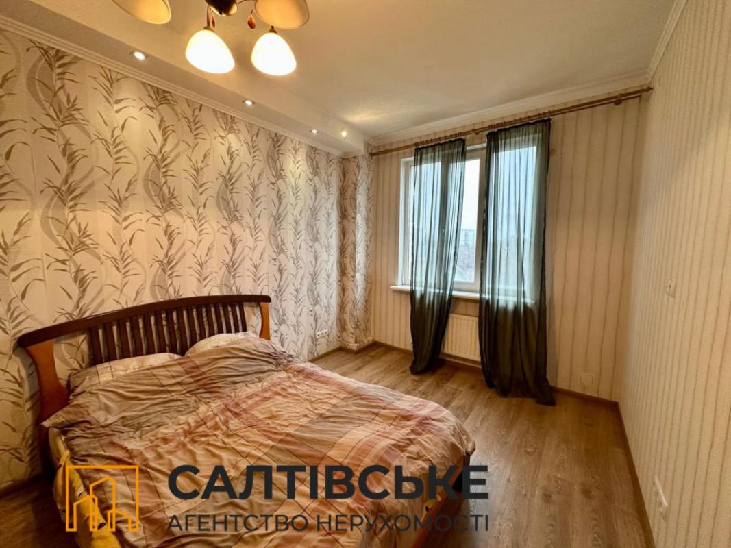 Продаж 2 кімнатної квартири 64 кв. м, Новоолександрівська вул. 54а к6