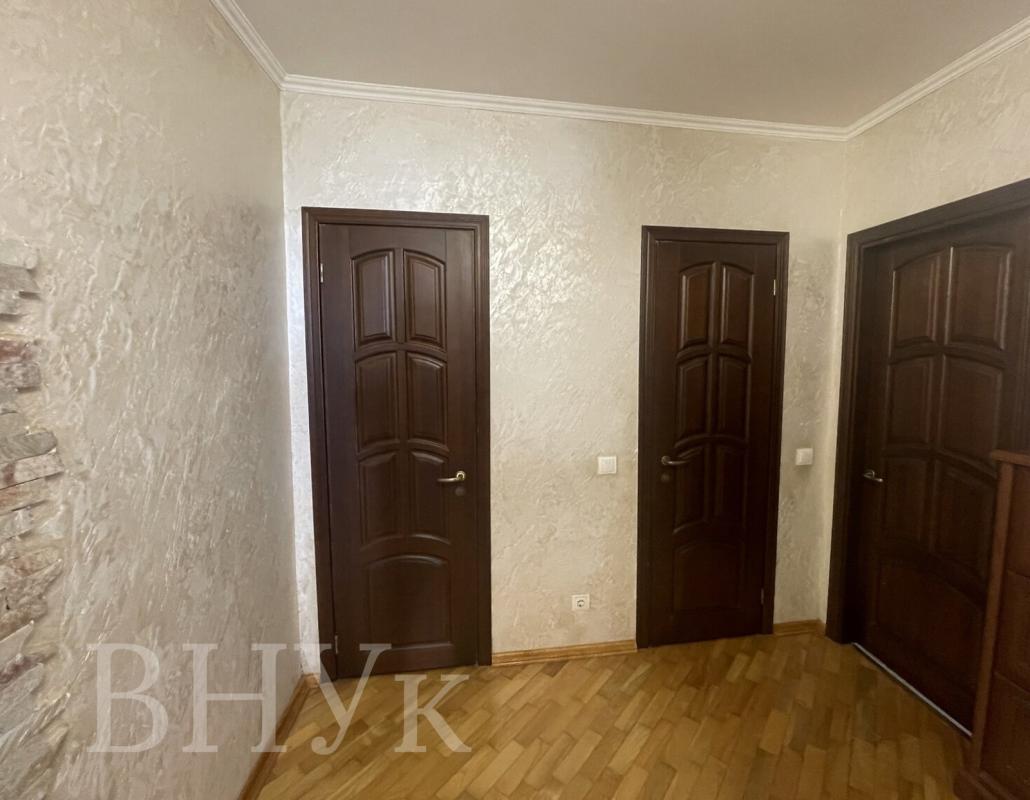 Продаж 2 кімнатної квартири 88 кв. м, Карпенка вул. 5