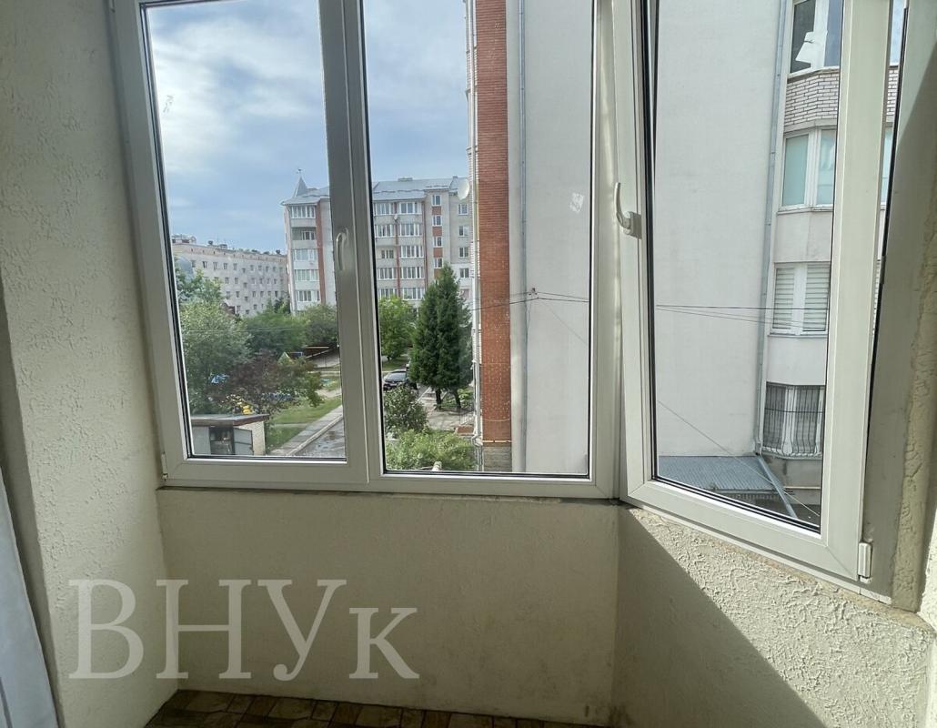 Продаж 2 кімнатної квартири 88 кв. м, Карпенка вул. 5