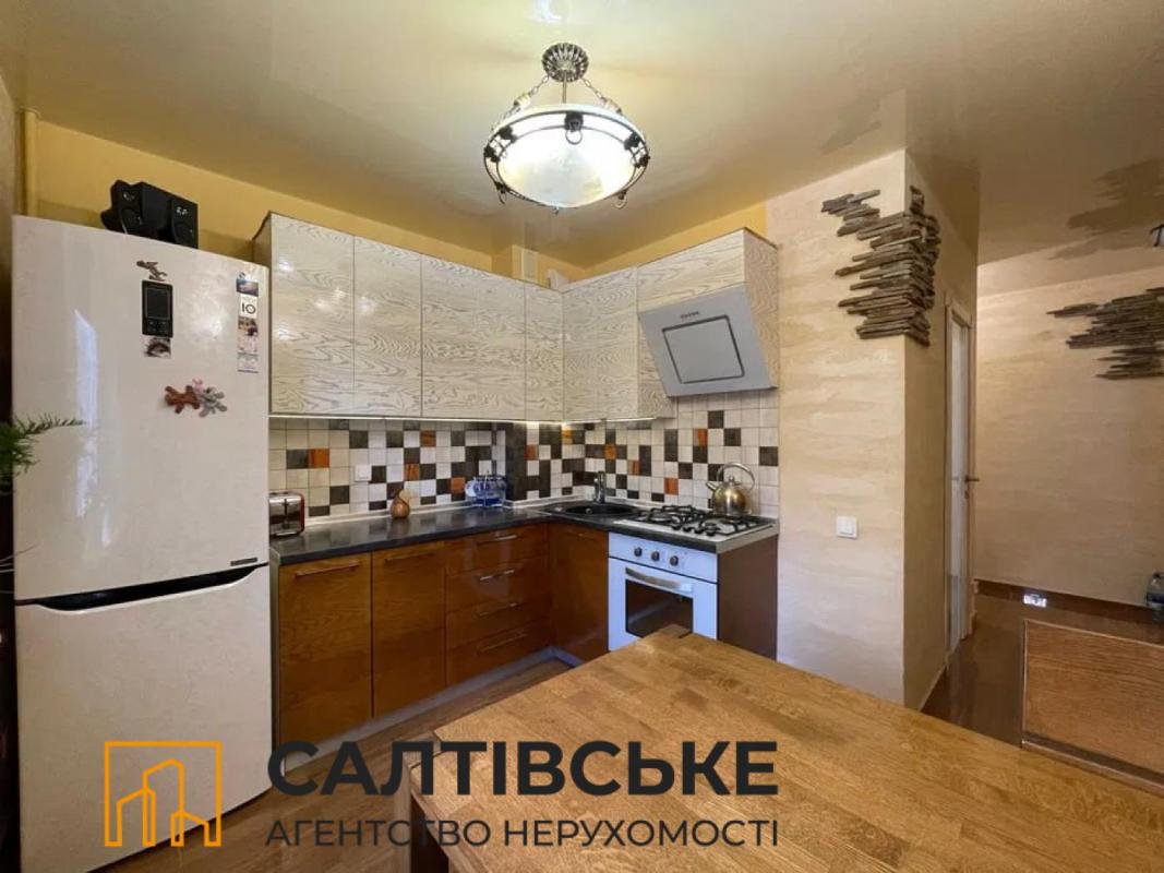 Продаж 1 кімнатної квартири 33 кв. м, Світла вул. 21