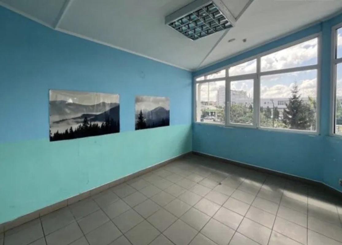 Sale commercial property 226 sq. m., Torhovytsia Street (Zhyvova Street) 7