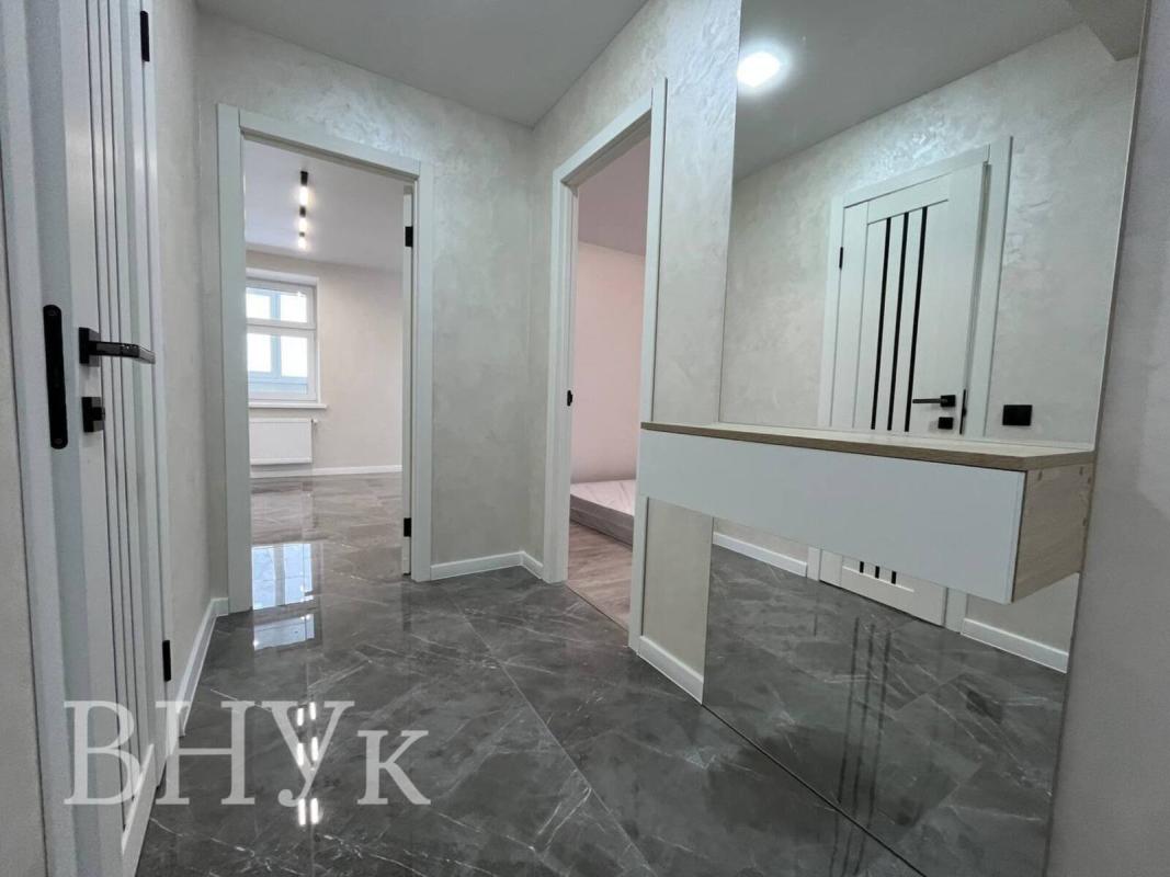 Продаж 3 кімнатної квартири 71 кв. м, Гайова вул. 14