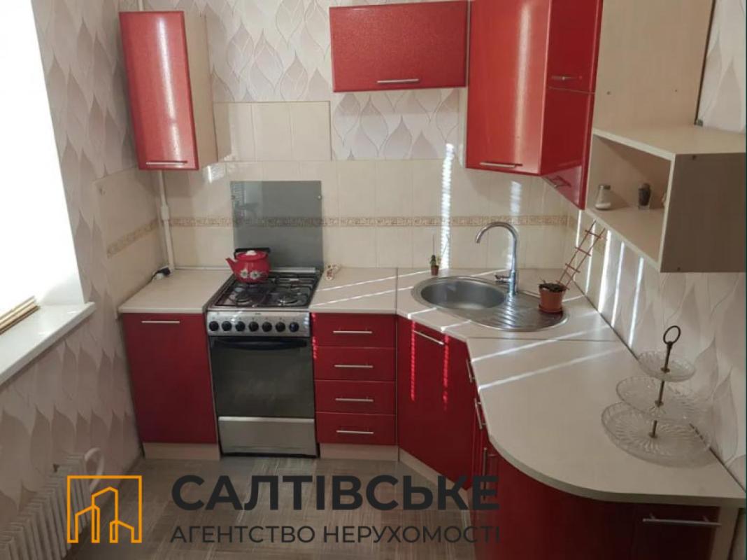 Продажа 2 комнатной квартиры 52 кв. м, Амосова ул. 7