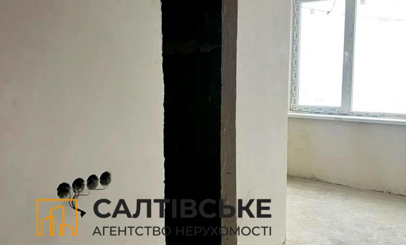 Продаж 3 кімнатної квартири 64 кв. м, Тракторобудівників просп. 63