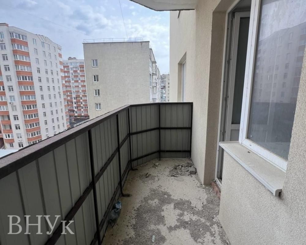 Продаж 3 кімнатної квартири 74 кв. м, Смакули вул.