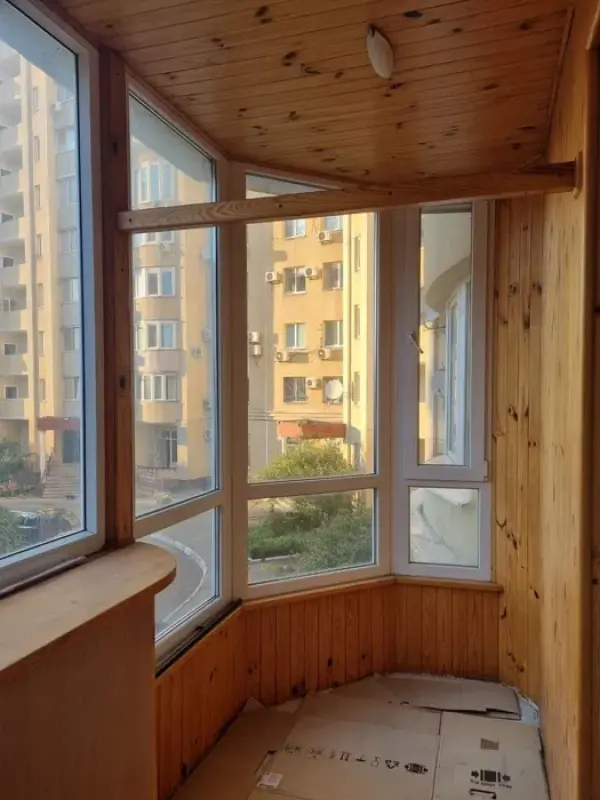 Продажа 2 комнатной квартиры 94 кв. м, Гвардейцев-Широнинцев ул. 27