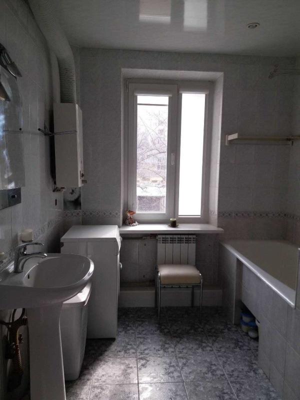 Long term rent 4 bedroom-(s) apartment Kultury Street 7