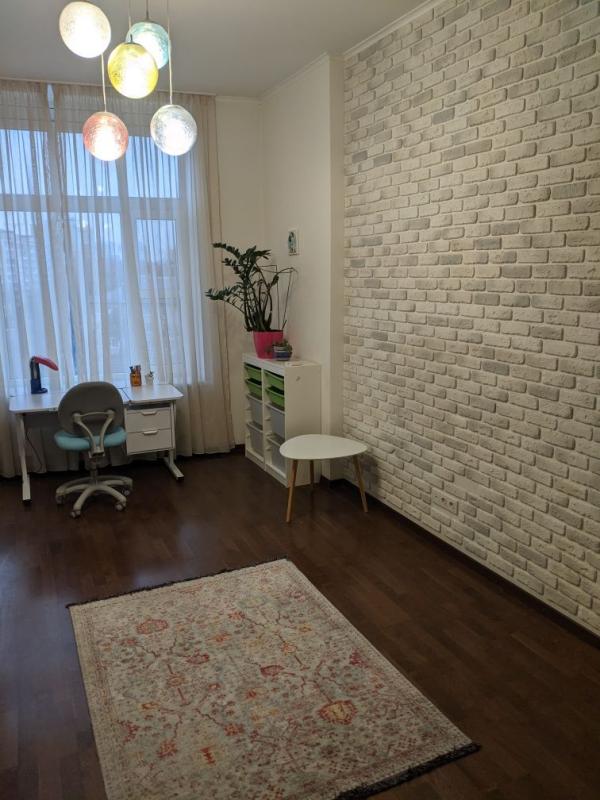 Long term rent 2 bedroom-(s) apartment Parkovo-Syretska street (Tymofiia Shamryla Street) 4В