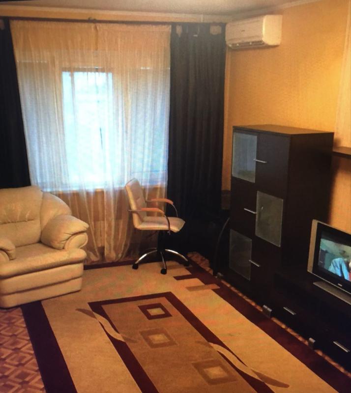 Long term rent 2 bedroom-(s) apartment Yuriia Haharina Avenue 94