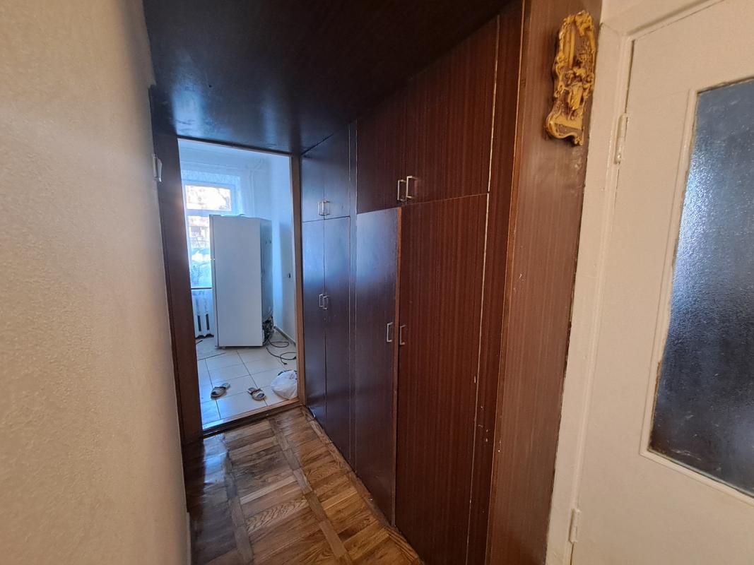 Long term rent 2 bedroom-(s) apartment Shpytalna Street 17