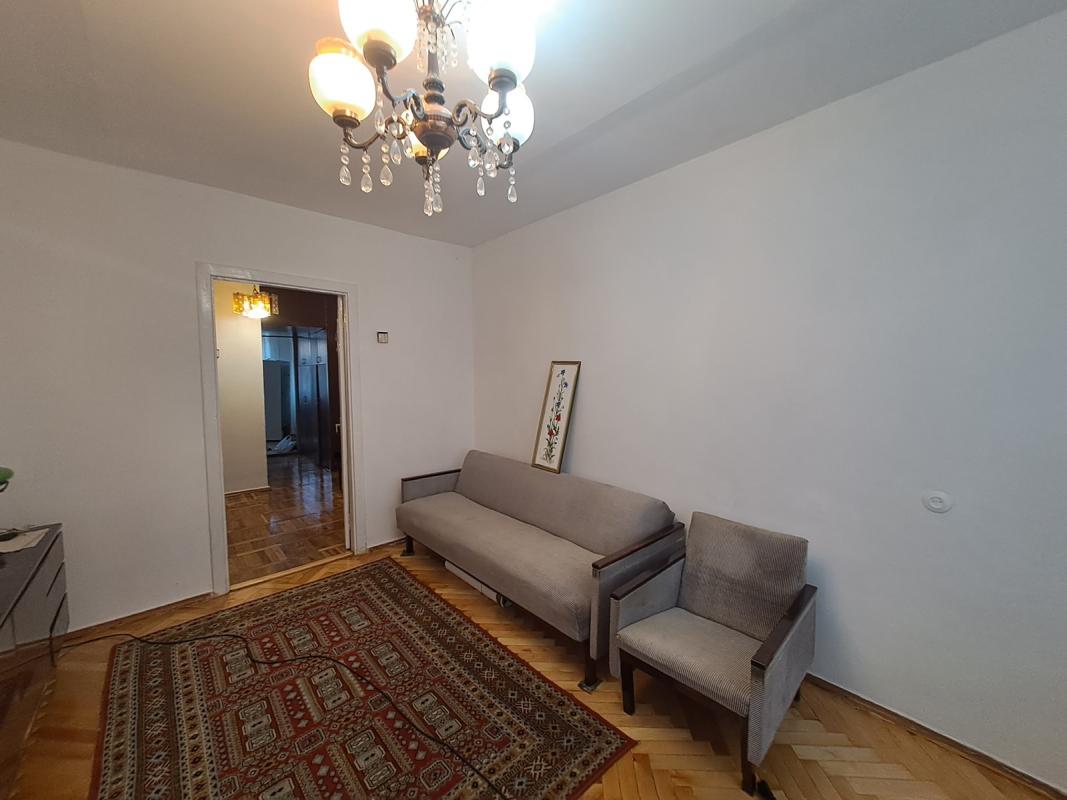 Long term rent 2 bedroom-(s) apartment Shpytalna Street 17