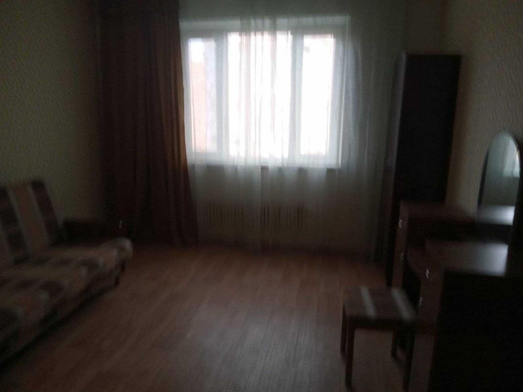 Long term rent 3 bedroom-(s) apartment Klochkivska Street 195д