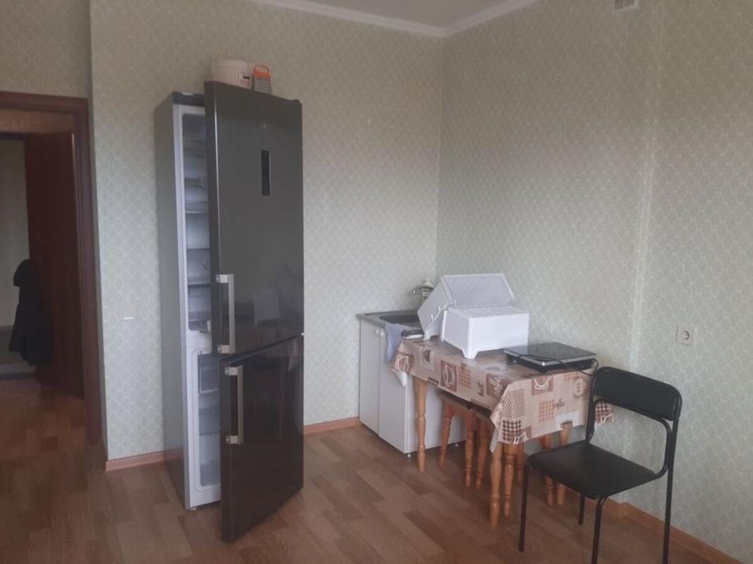 Продаж 1 кімнатної квартири 38 кв. м, Метрологічна вул. 62