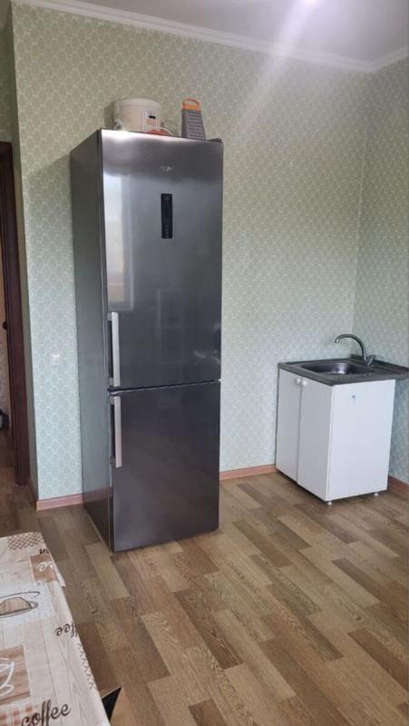 Продаж 1 кімнатної квартири 38 кв. м, Метрологічна вул. 62