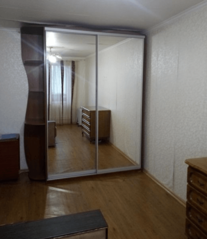 Продаж 1 кімнатної квартири 32 кв. м, Гвардійців-Широнінців вул.