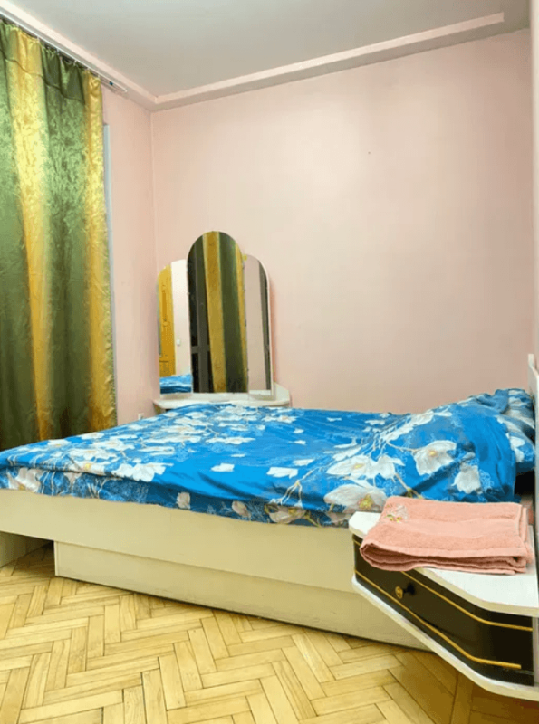 Long term rent 2 bedroom-(s) apartment Alchevskykh Street (Artema Street)