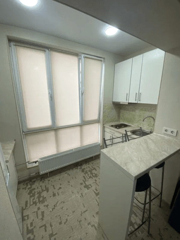 Long term rent 1 bedroom-(s) apartment Malynovskoho Street 5