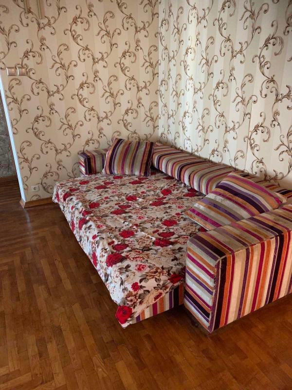 Довгострокова оренда 3 кімнатної квартири Бориса Гмирі вул. 5